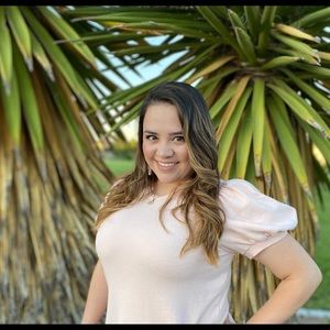 Meet your Posher, Daniela